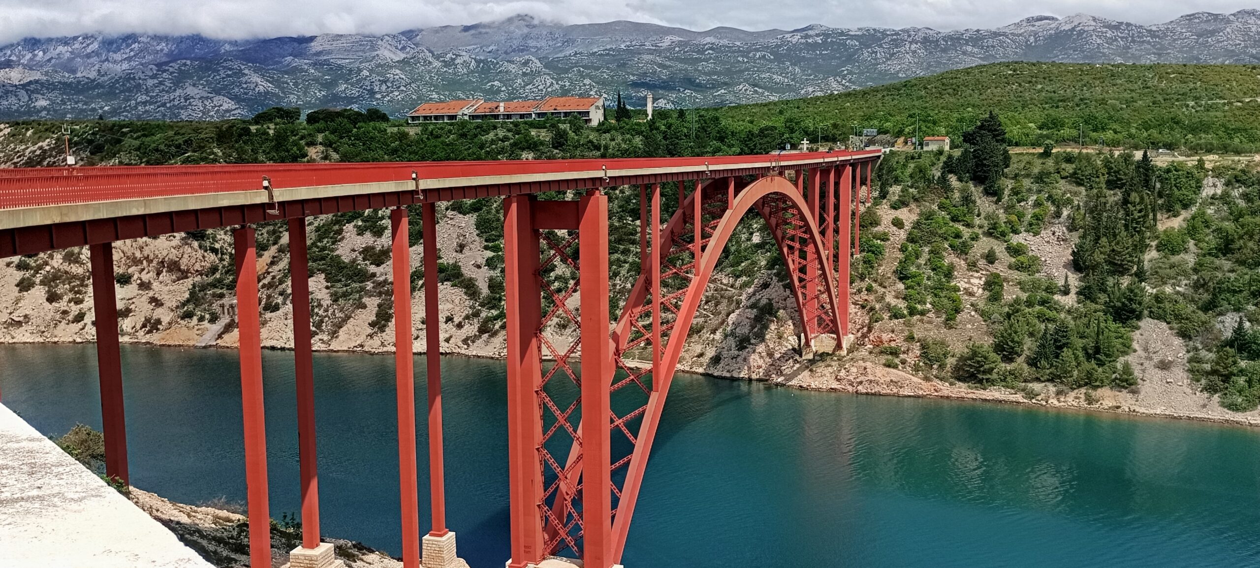 Horvát Kanyarvadászat MEGTELT