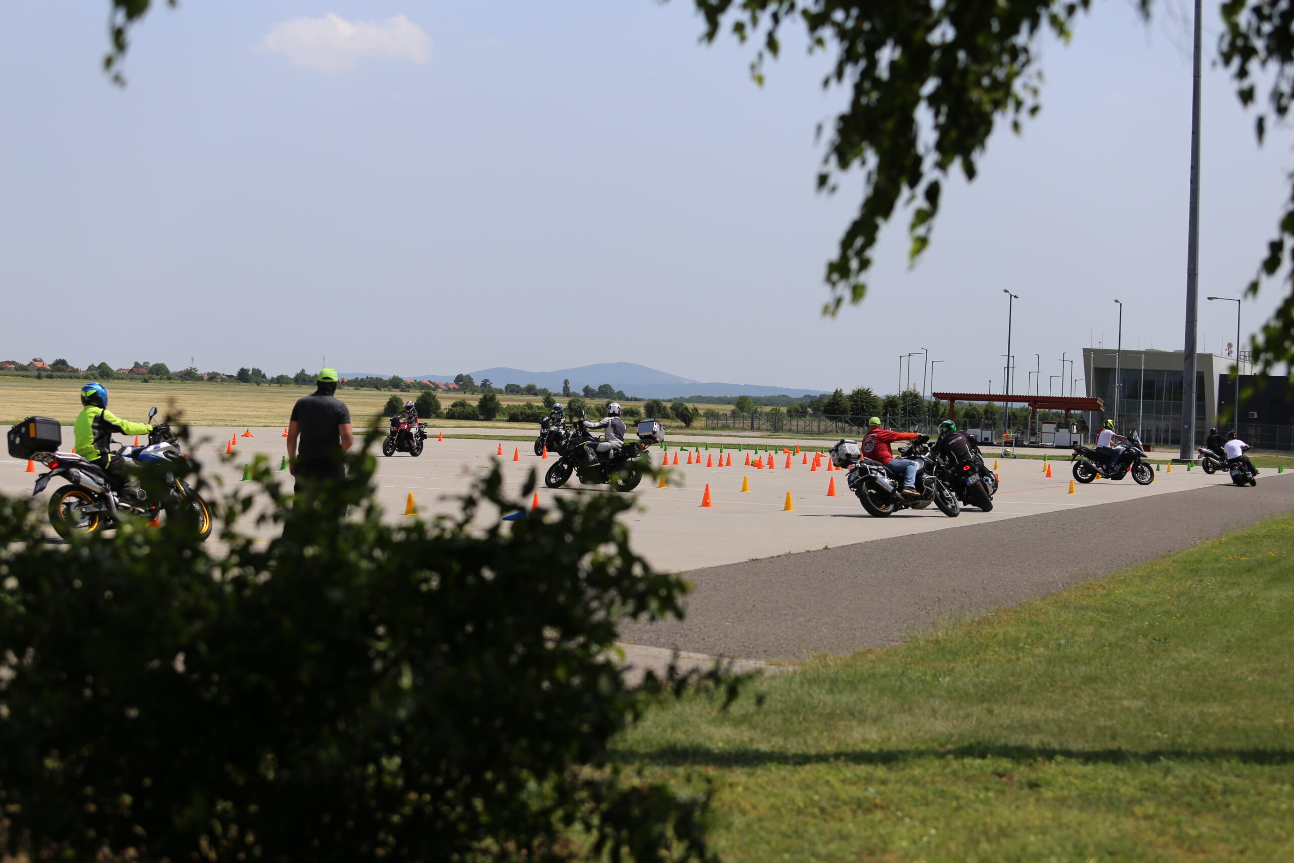 Kétkerekű kanyartanoda I.rész – Baja